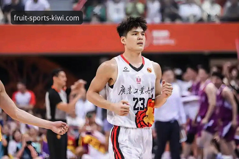奇异果体育平台安卓版教程 CBA状元回避条款vs临场观赛体验:陈国豪事件与奇异果体育平台观赛指南全面对比